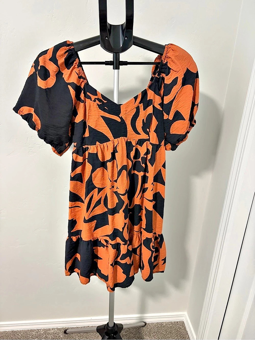 Nine West Abstract Puff Sleeve Mini Dress in Orange & Black Size Small